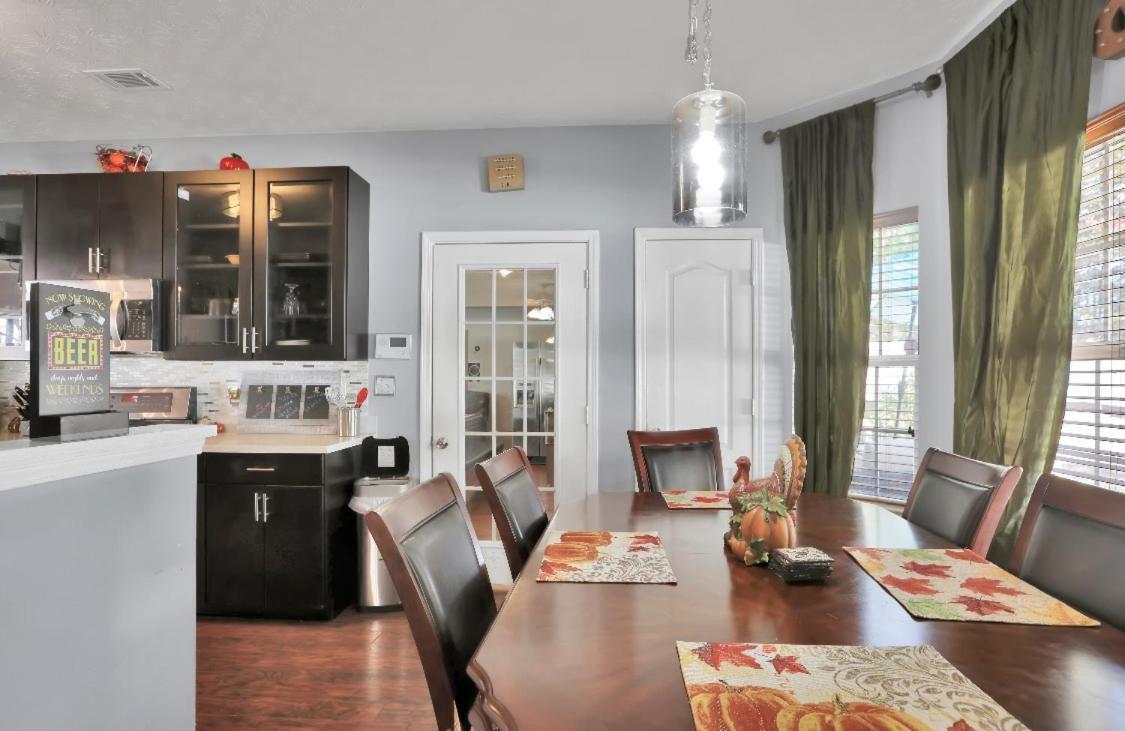 Friends And Family Paradise Near The Airport Atlanta Ngoại thất bức ảnh